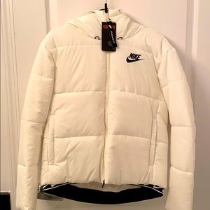 Nike Synthetic Fill Puffer Bomber Coat